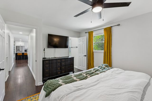 843 N Palmers Chapel Rd, White House, TN 37188