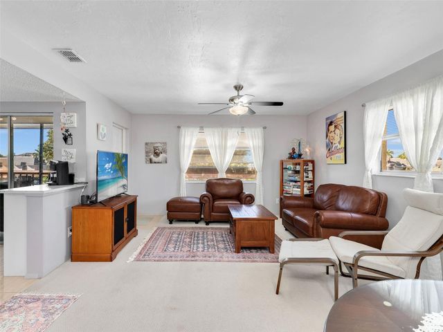 4021 SE 19TH AVENUE 201, Cape Coral, FL 33904