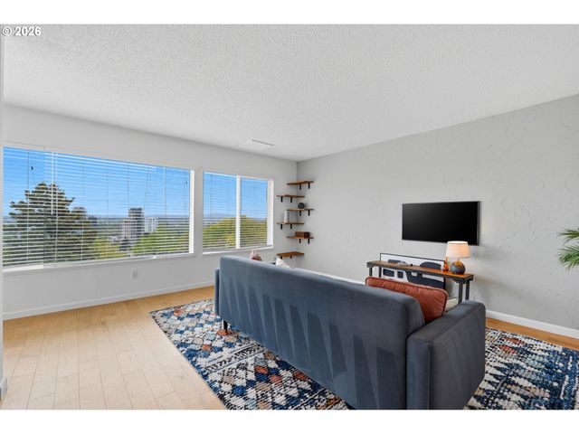 3515 Sw BARBUR Blvd X3, Portland, OR 97239
