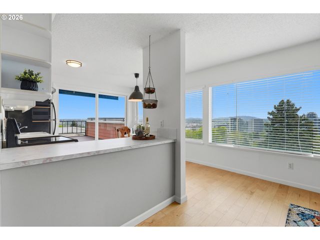 3515 Sw BARBUR Blvd X3, Portland, OR 97239