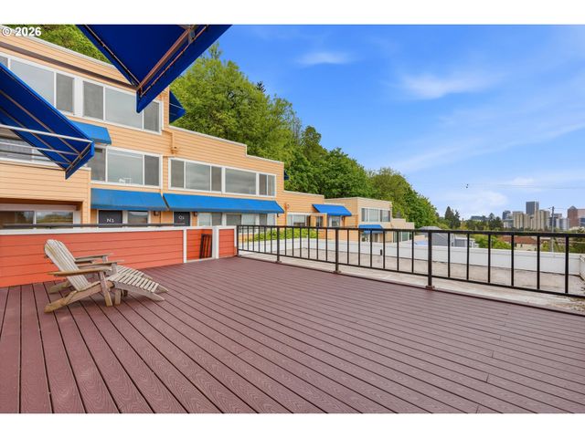 3515 Sw BARBUR Blvd X3, Portland, OR 97239