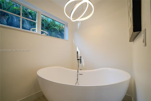 8134 Twin Lake Drive, Boca Raton, FL 33496