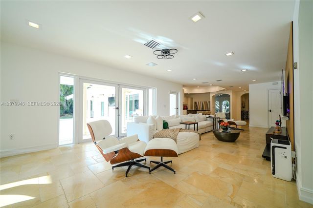8134 Twin Lake Drive, Boca Raton, FL 33496