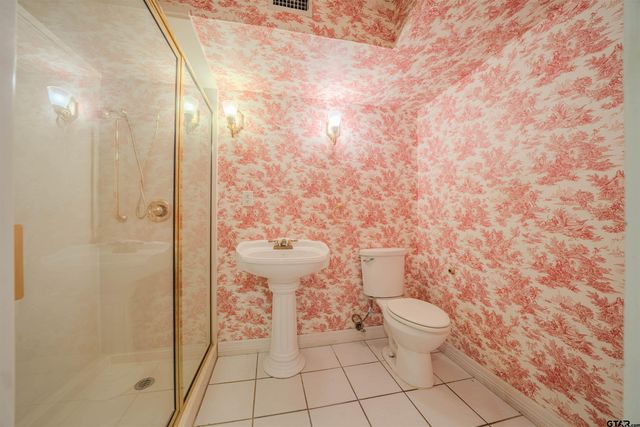 1416 Lazy Ln, Longview, TX 75604