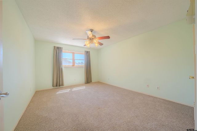 1416 Lazy Ln, Longview, TX 75604
