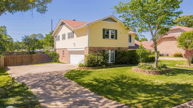 1416 Lazy Ln, Longview, TX 75604