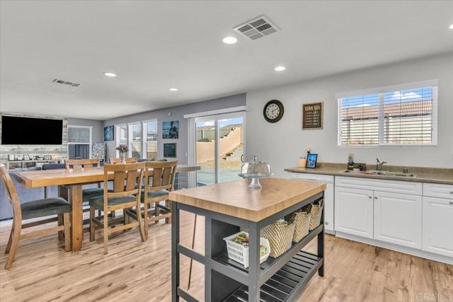 14361 Pioneer Way, Victorville, CA 92394