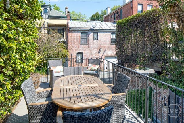 108 W Jones Street, Savannah, GA 31401