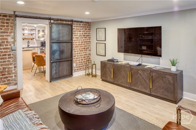 108 W Jones Street, Savannah, GA 31401