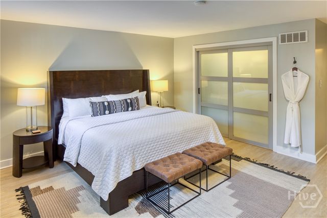 108 W Jones Street, Savannah, GA 31401