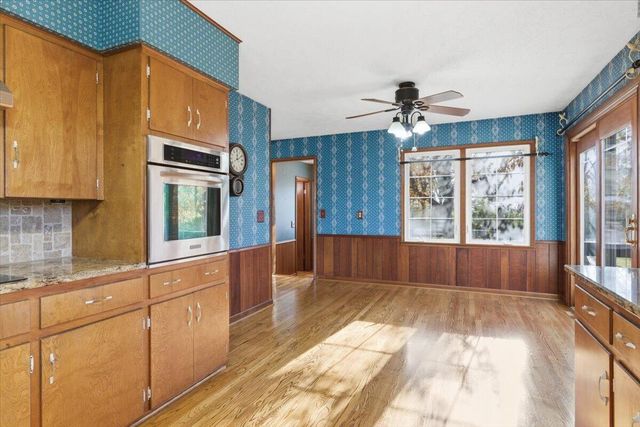 20898 BOUVIER Lane, Council Bluffs, IA 51503