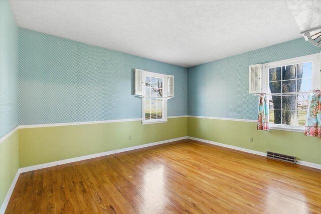 20898 BOUVIER Lane, Council Bluffs, IA 51503