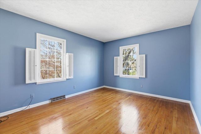 20898 BOUVIER Lane, Council Bluffs, IA 51503