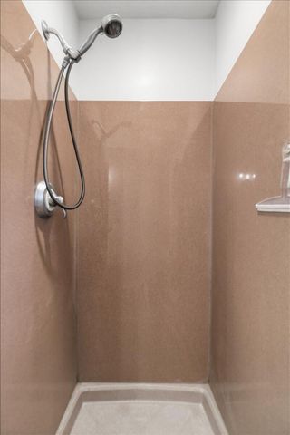 20898 BOUVIER Lane, Council Bluffs, IA 51503