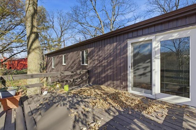 20898 BOUVIER Lane, Council Bluffs, IA 51503