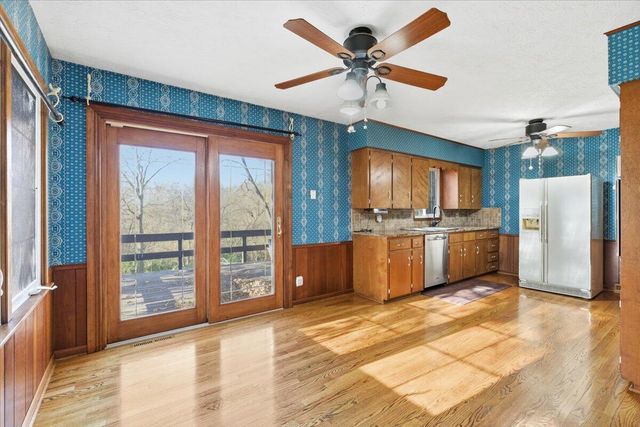 20898 BOUVIER Lane, Council Bluffs, IA 51503