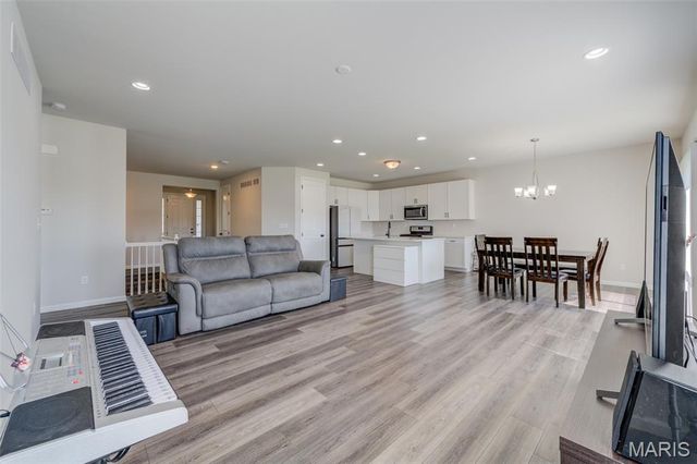 118 Riding Crop Lane, Wentzville, MO 63385