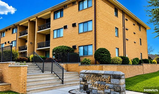 460 Liberty 460B Unit 207, Little Ferry, NJ 07643