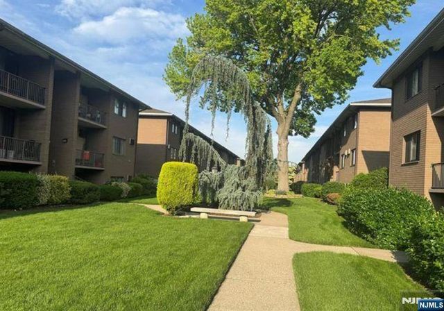 460 Liberty 460B Unit 207, Little Ferry, NJ 07643