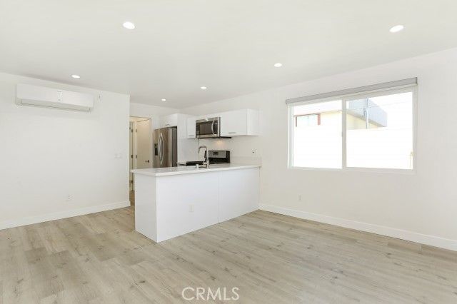6745 Laurel Canyon 206, North Hollywood, CA 91606