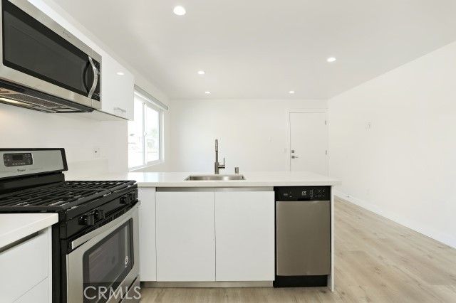 6745 Laurel Canyon 206, North Hollywood, CA 91606