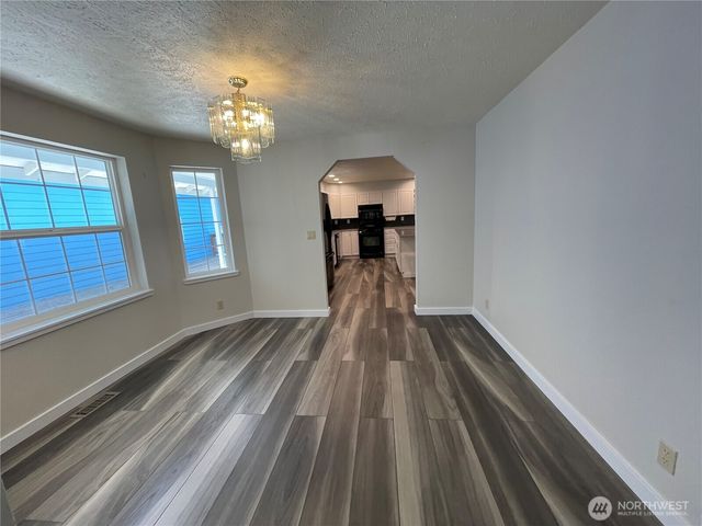 653 Sunset Avenue NE, Ocean Shores, WA 98569