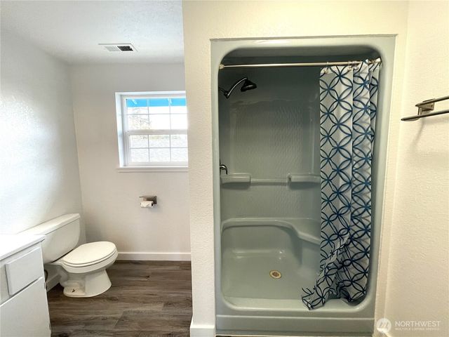 653 Sunset Avenue NE, Ocean Shores, WA 98569