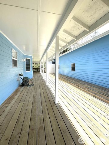 653 Sunset Avenue NE, Ocean Shores, WA 98569