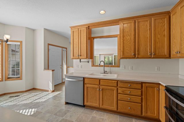393 Allen Avenue, Little Canada, MN 55117