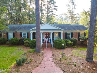 12521 Bag Pipe Lane, Laurinburg, NC 28352