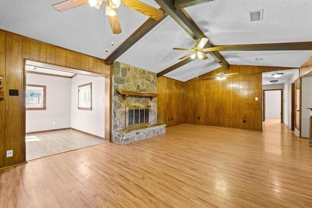 1006 S Clark Road, Cedar Hill, TX 75104