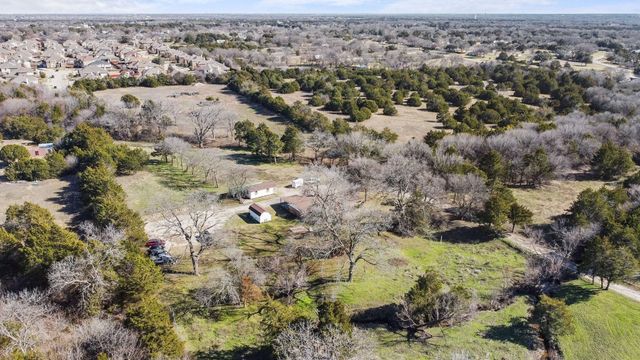 1006 S Clark Road, Cedar Hill, TX 75104