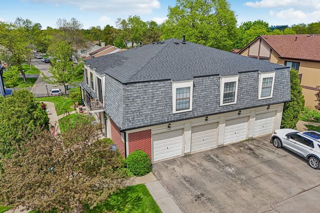 1308 Inverrary Lane 16D, Palatine, IL 60074