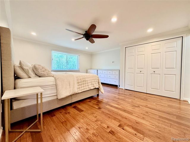 48148 Colony Farm Circle Circle, Plymouth, MI 48170