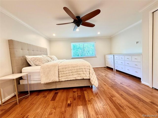 48148 Colony Farm Circle Circle, Plymouth, MI 48170