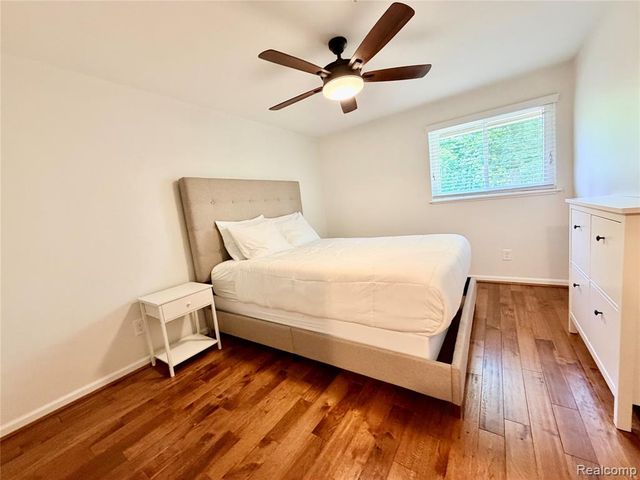 48148 Colony Farm Circle Circle, Plymouth, MI 48170
