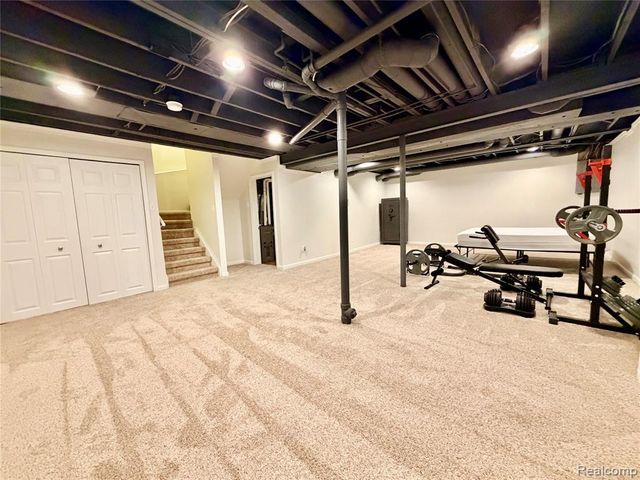 48148 Colony Farm Circle Circle, Plymouth, MI 48170
