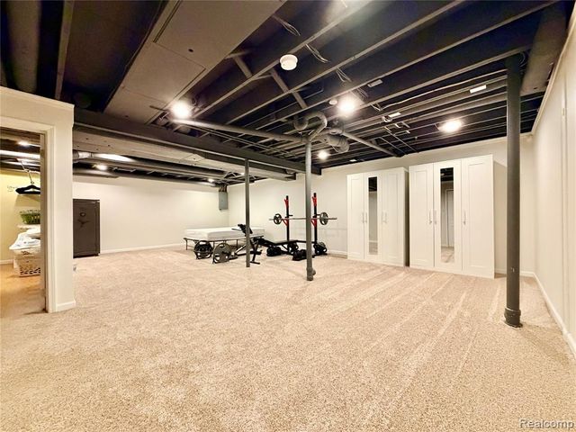 48148 Colony Farm Circle Circle, Plymouth, MI 48170