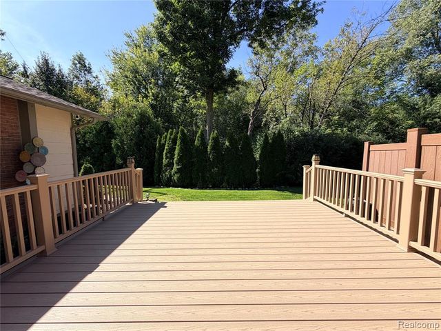 48148 Colony Farm Circle Circle, Plymouth, MI 48170