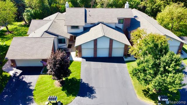 48148 Colony Farm Circle Circle, Plymouth, MI 48170