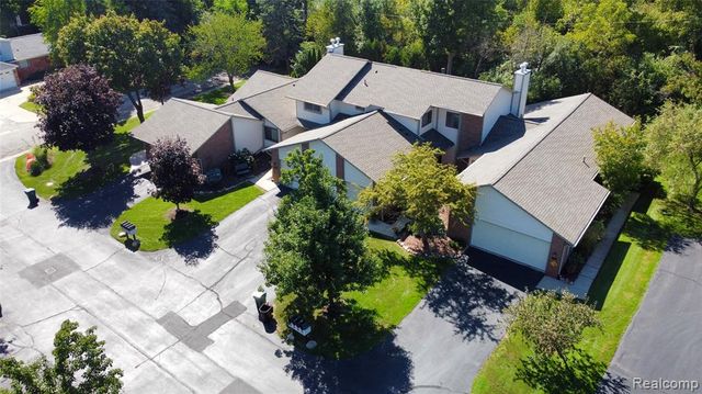 48148 Colony Farm Circle Circle, Plymouth, MI 48170