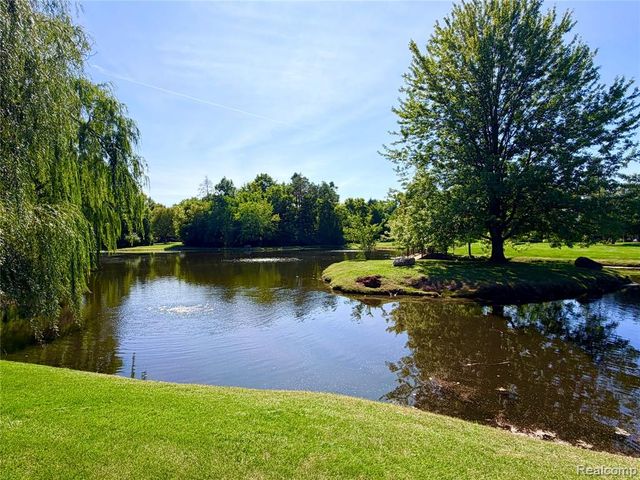 48148 Colony Farm Circle Circle, Plymouth, MI 48170