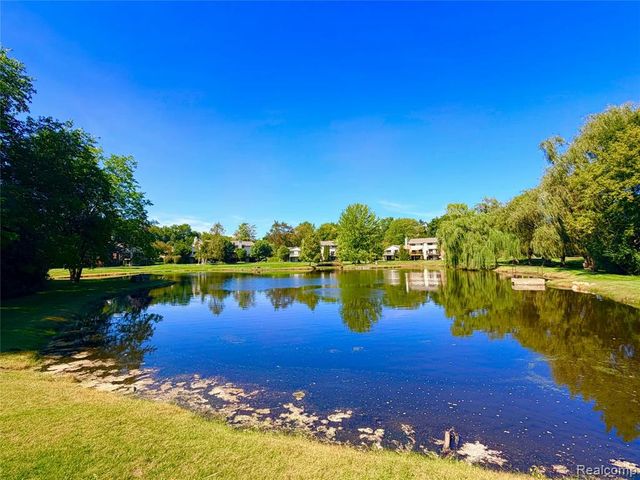 48148 Colony Farm Circle Circle, Plymouth, MI 48170