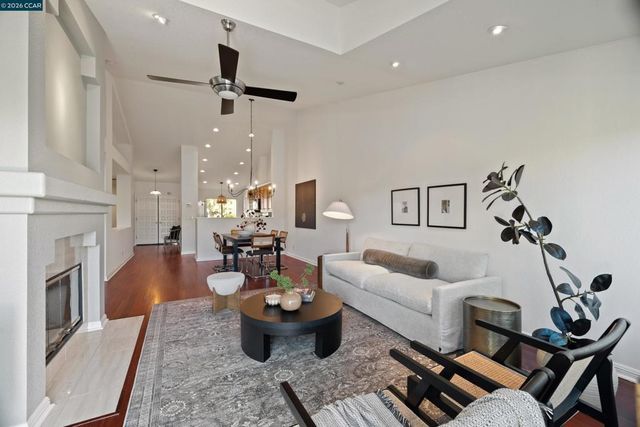 467 Beacon Ridge Ln, Walnut Creek, CA 94597