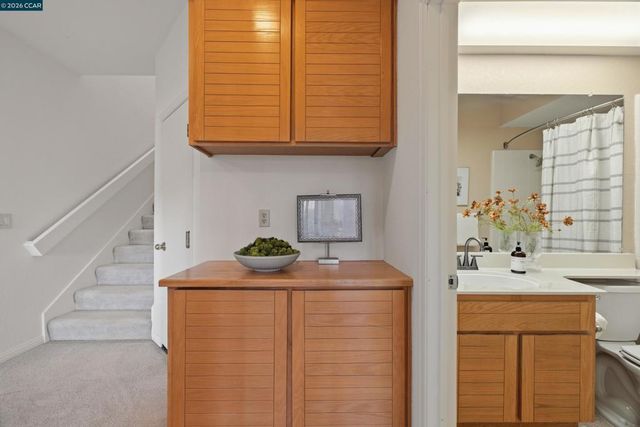 467 Beacon Ridge Ln, Walnut Creek, CA 94597