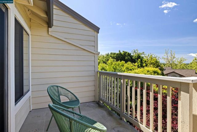 467 Beacon Ridge Ln, Walnut Creek, CA 94597