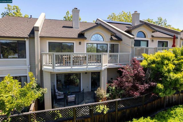 467 Beacon Ridge Ln, Walnut Creek, CA 94597