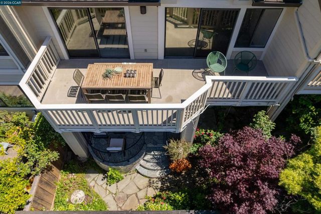 467 Beacon Ridge Ln, Walnut Creek, CA 94597