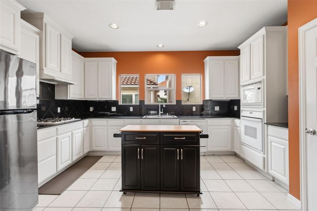 7138 Windwater Parkway N, Houston, TX 77036