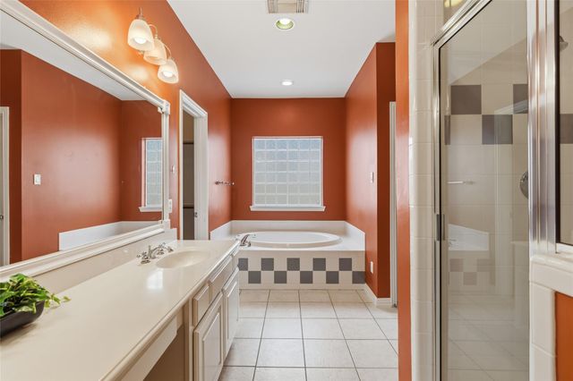 7138 Windwater Parkway N, Houston, TX 77036